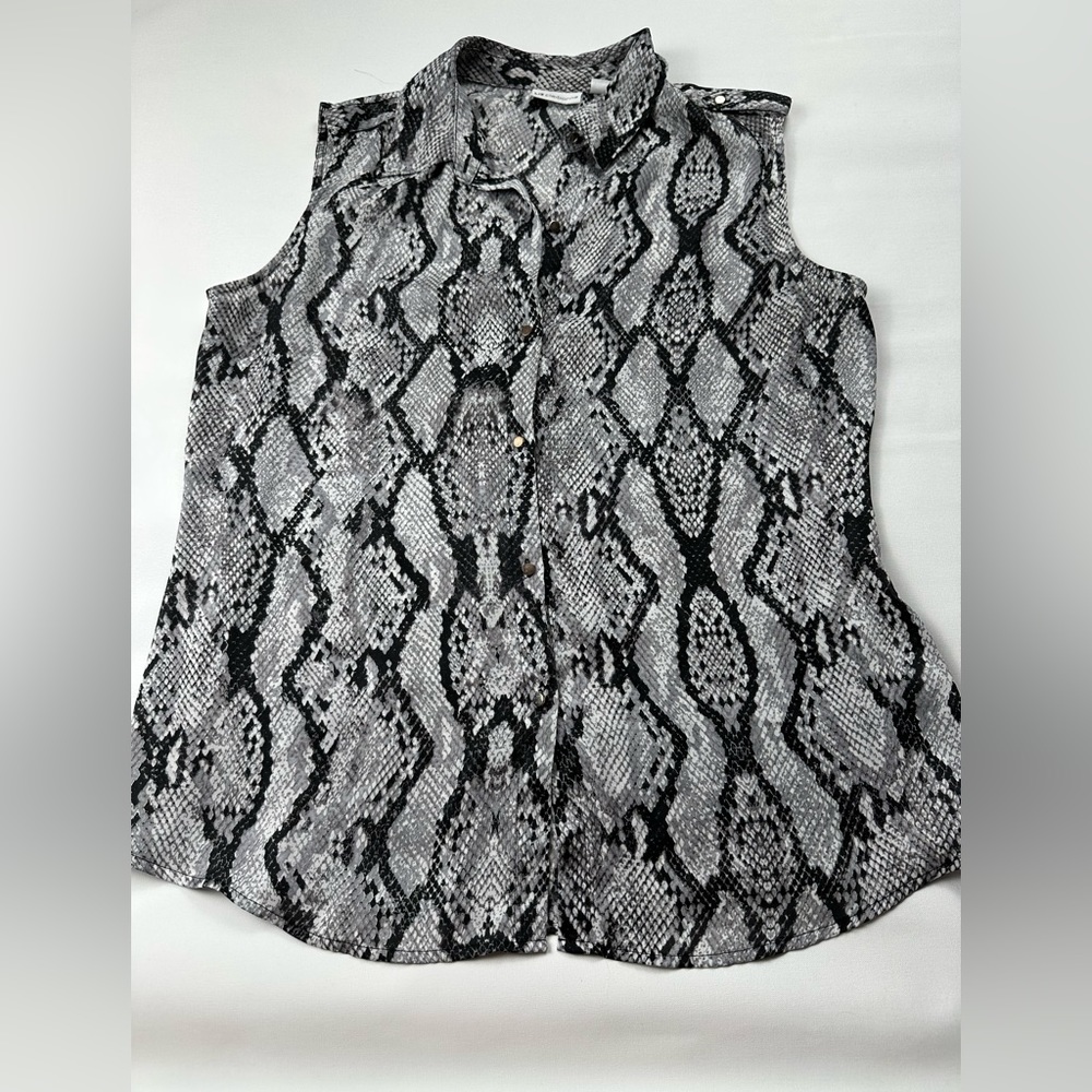 Liz Claiborne grey snake skin print, sheer, button up, collared tank. Size L